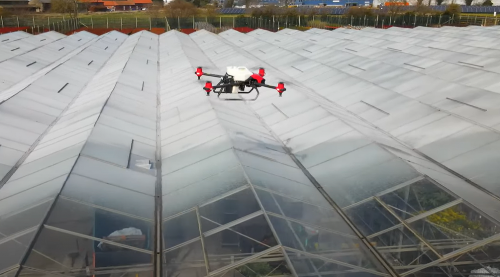 Apply greenhouse shading paint by drone